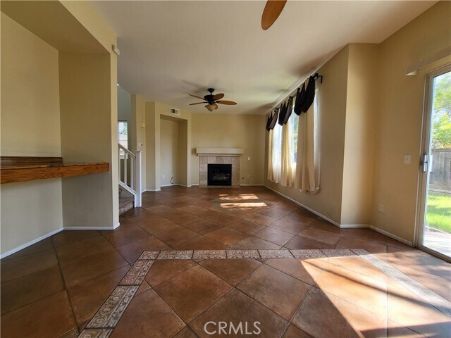Building Photo - 42135 Chestnut Dr
