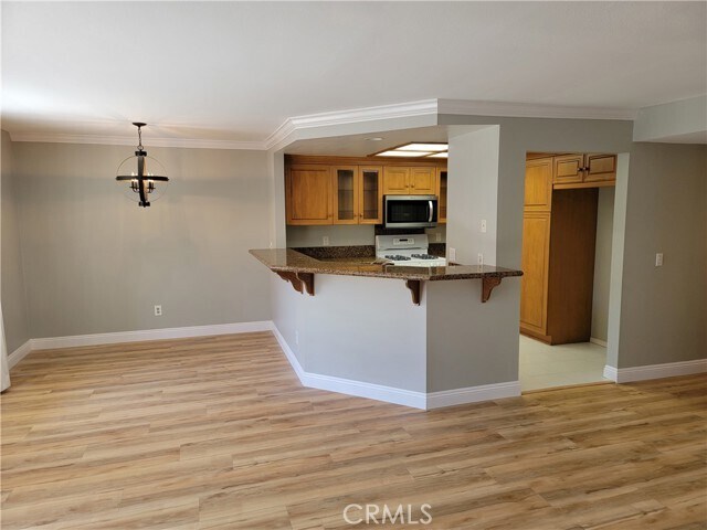 Building Photo - 941 Lotus Cir