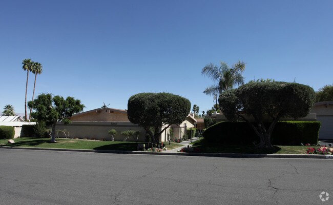 Primary Photo - 45950 Ocotillo Dr