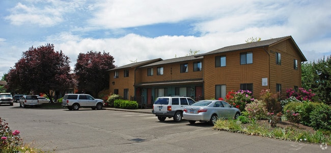 Building Photo - Sycamore Creek