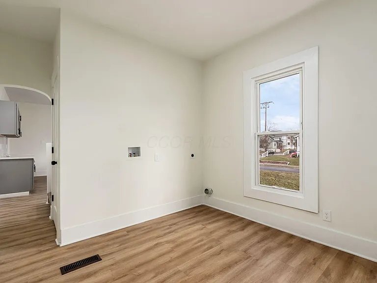 Building Photo - 1165 E Whittier St