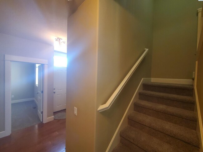 Building Photo - Columbia Point condo for rent