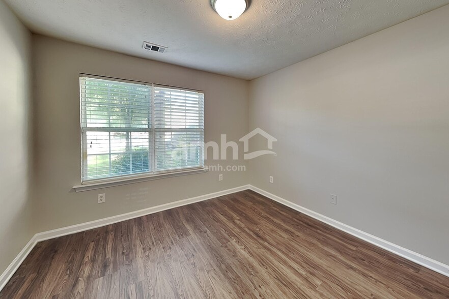 Building Photo - 1225 Stephens Pond View