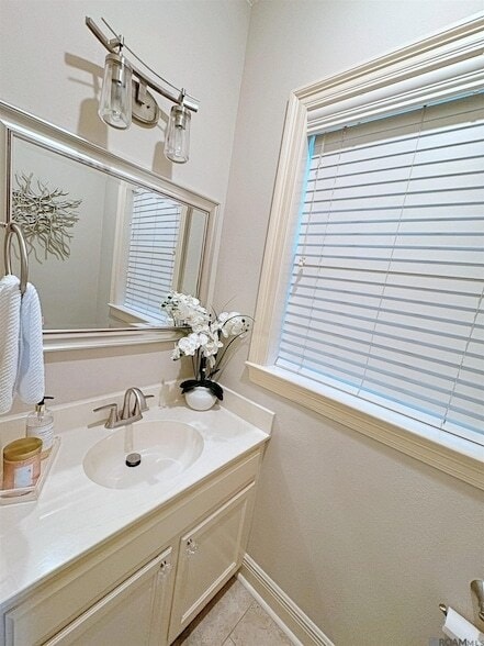 Building Photo - 11831 Thornberry Ln