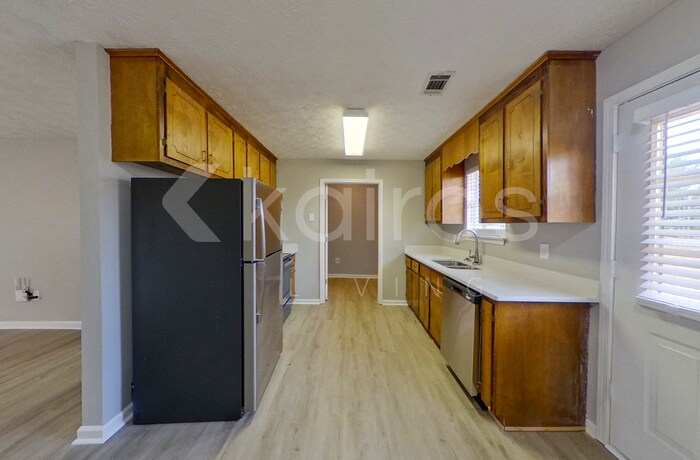 Building Photo - 185 Deer Pkwy