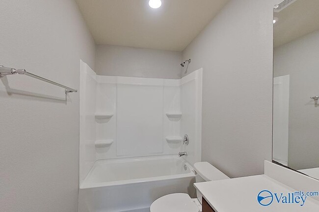 Building Photo - 1044 Pilgrim Ln