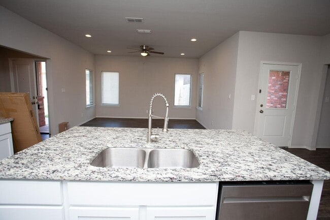 Building Photo - Luxury Duplex in Coveted Cooper ISD, Lubbock