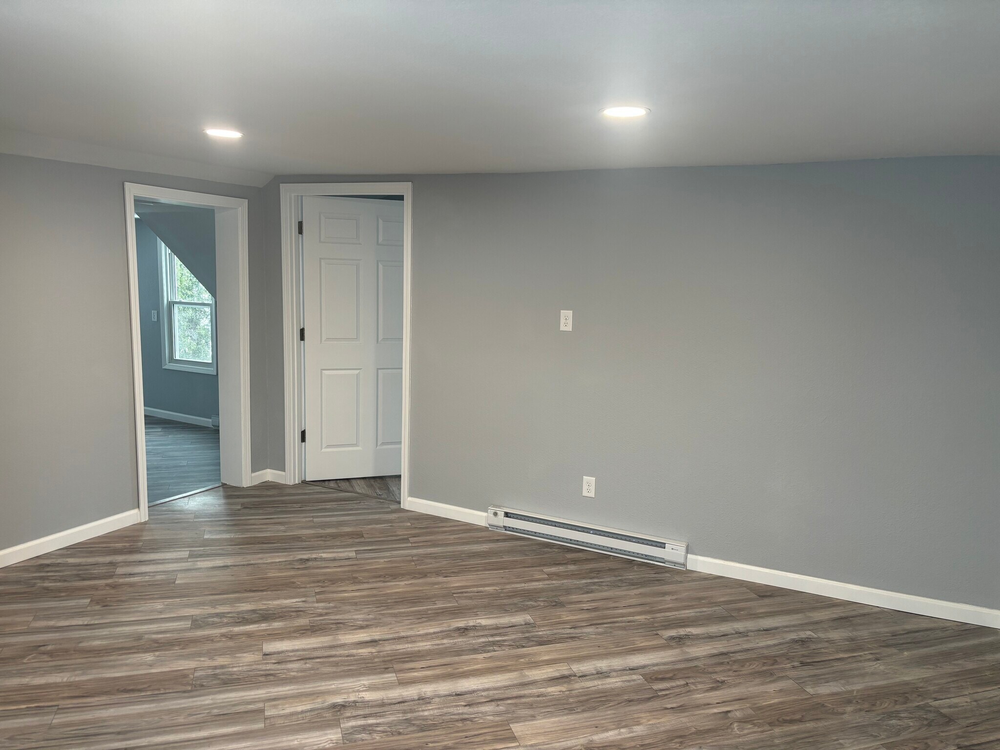 Living Room - 1009 N 4th Ave