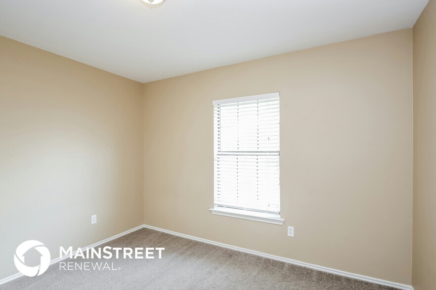 Building Photo - 4031 Rocky Ledge Dr