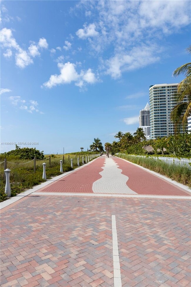 Building Photo - 5161 Collins Ave