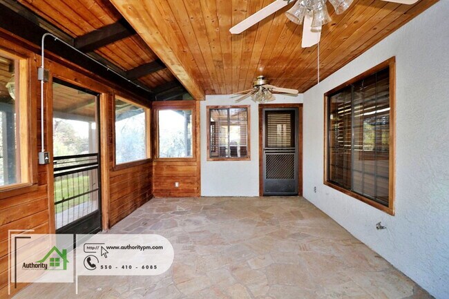 Building Photo - 15714 Middletown Park Dr