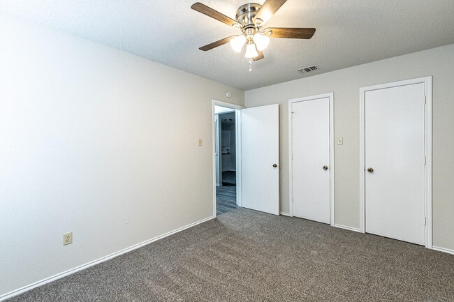 Building Photo - 17 Wagnon Dr