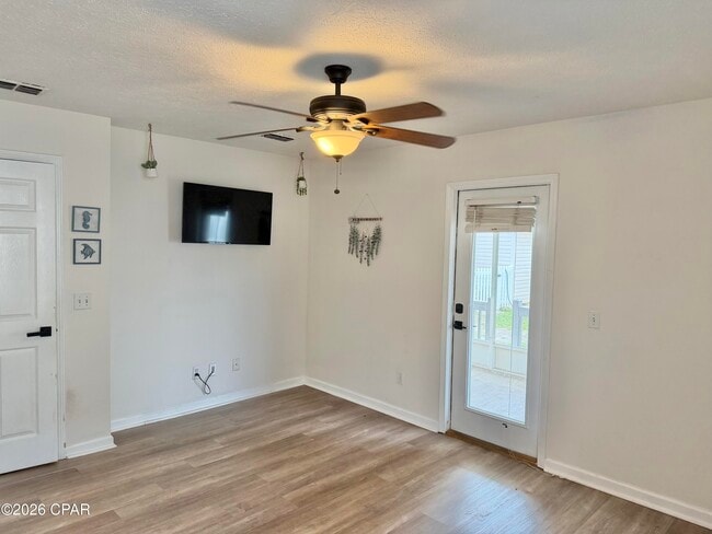 Building Photo - 11710 Seashore Ln
