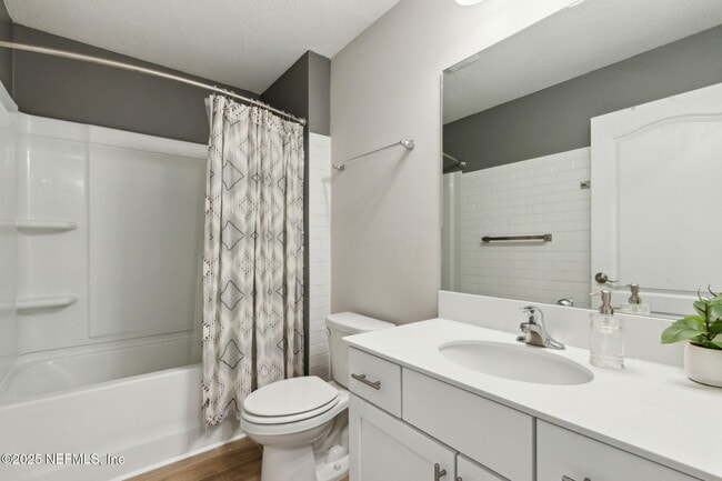 Building Photo - 66103 Edgewater Dr