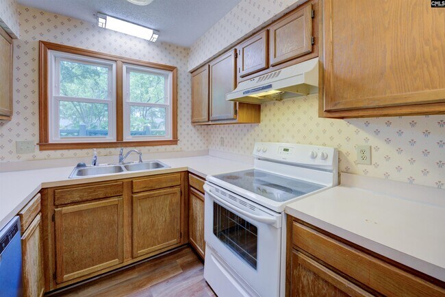 Building Photo - 106 Huntcliff Dr