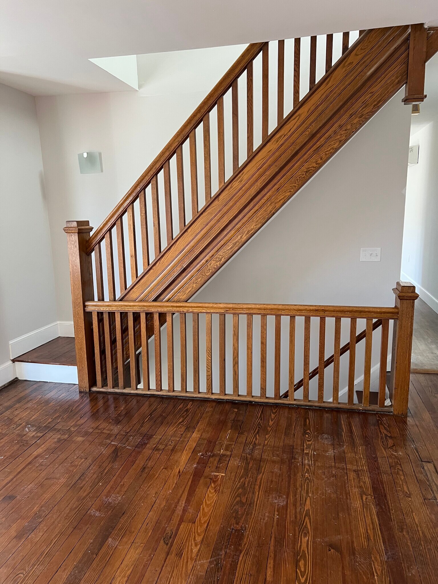 Building Photo - 102 W 30th St