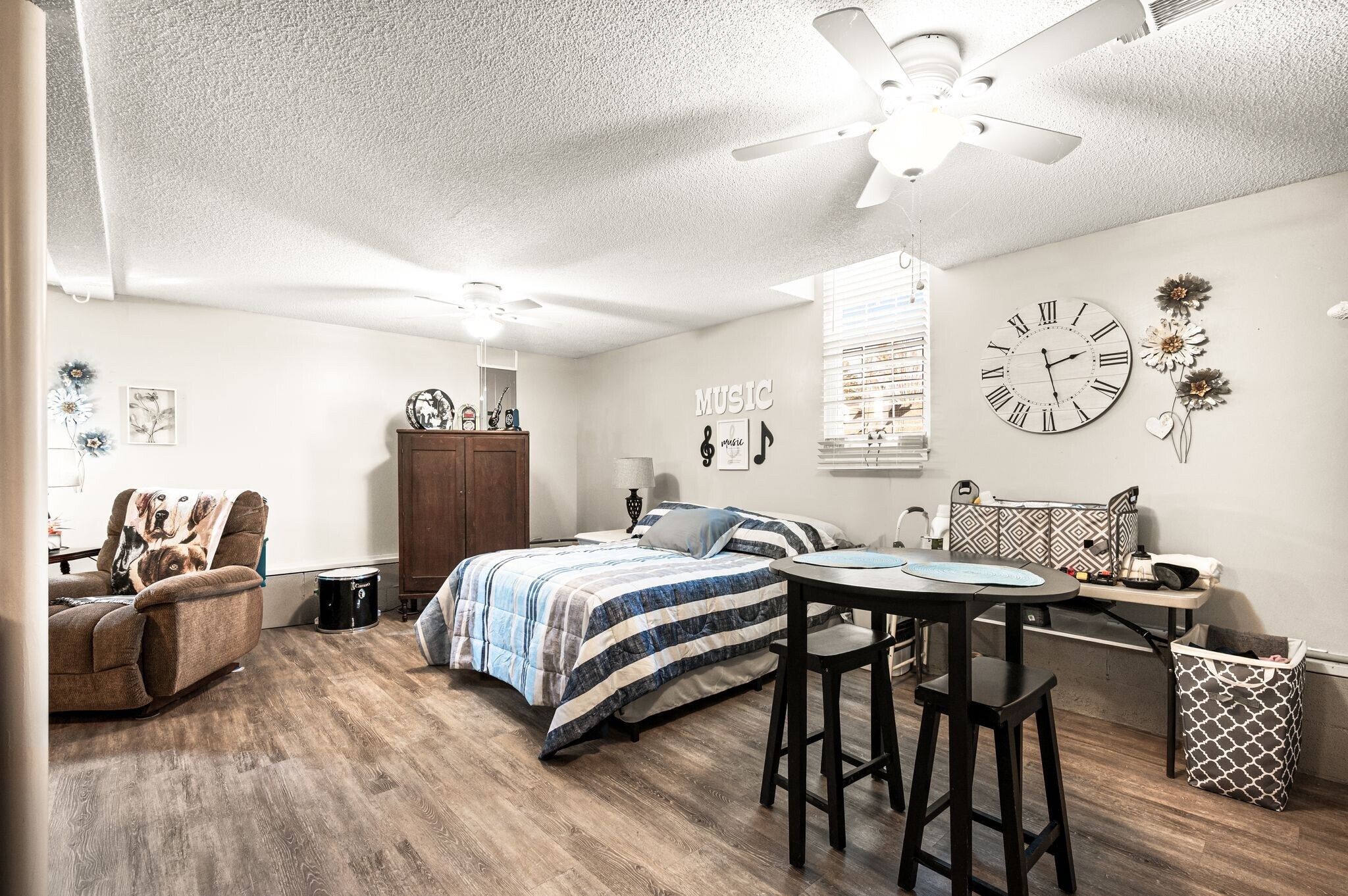 Building Photo - 808 Water View Ter