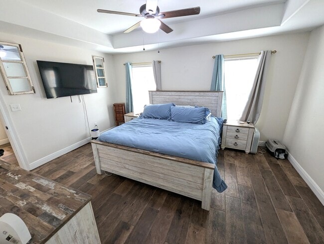 Building Photo - 1880 Presidio St