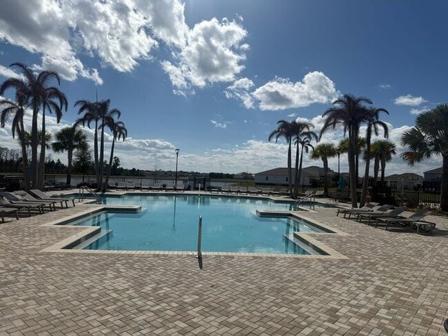 Building Photo - ISLES OF LAKE NONA POOL HOME!!