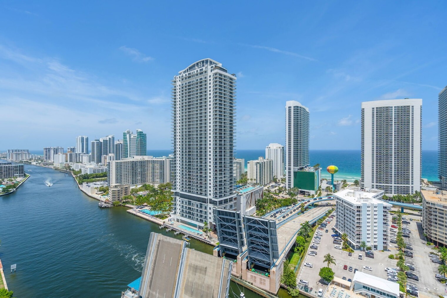 Building Photo - 2600 FL-858