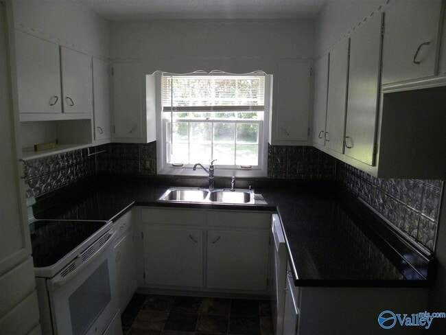 Building Photo - 1308 Nolan Ct