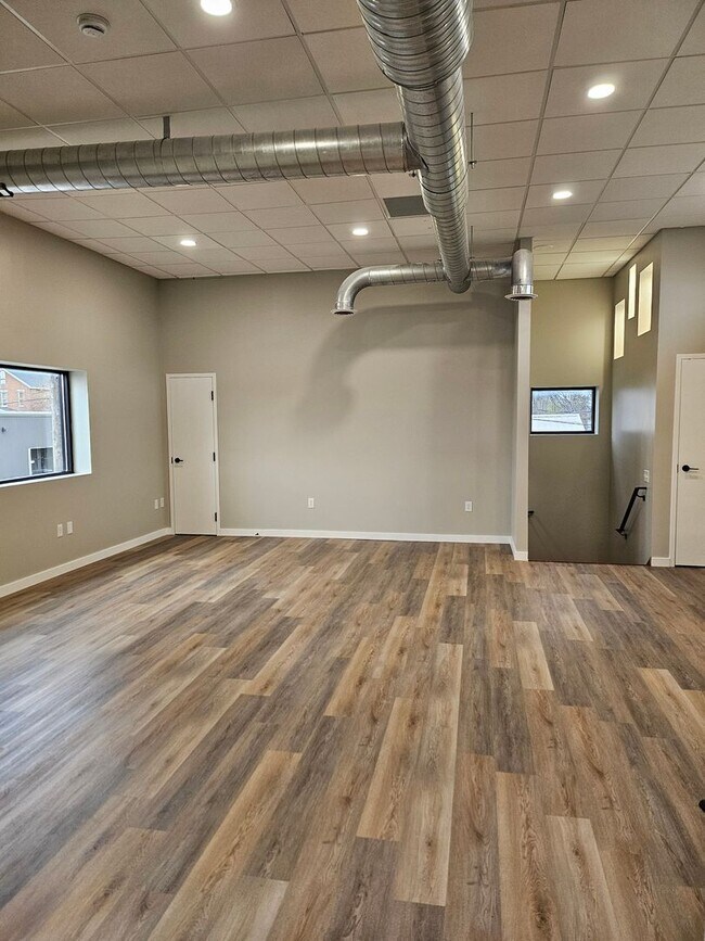 Building Photo - New 2 bed apartment