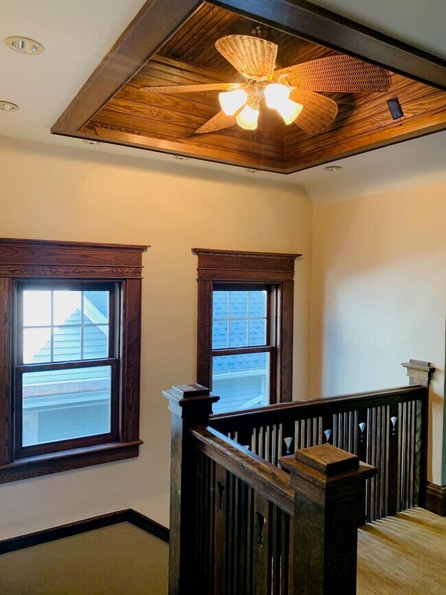 Building Photo - 2723-25-25A N Downer