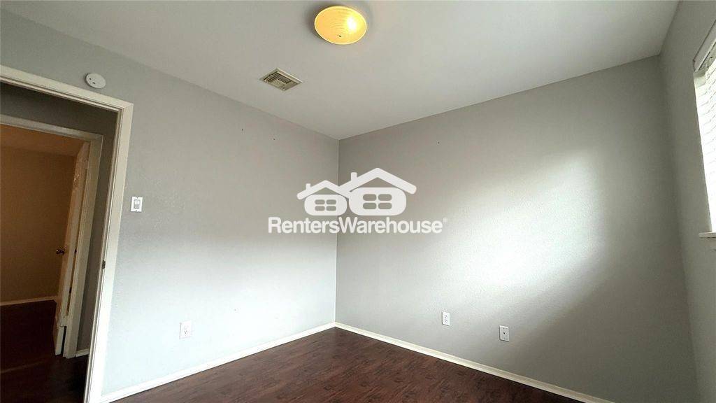Building Photo - 6007 Dryad Dr
