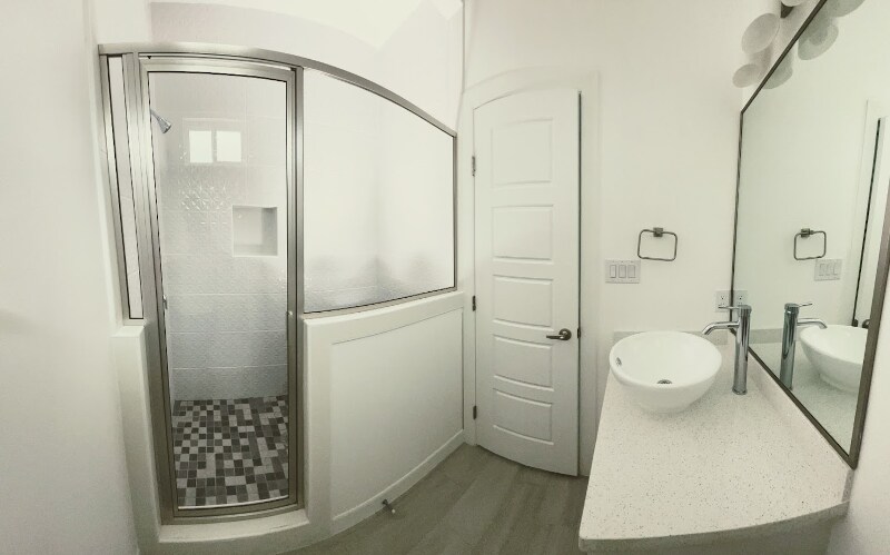 Building Photo - 1623 W Smt Dr