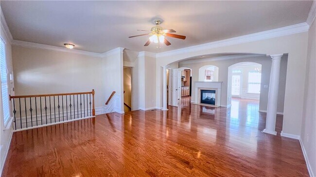 Building Photo - 11065 Brunson Dr