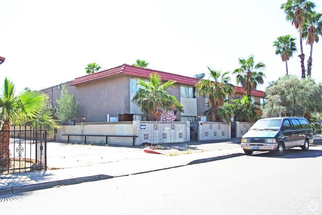 Primary Photo - 3790 Hazelwood St