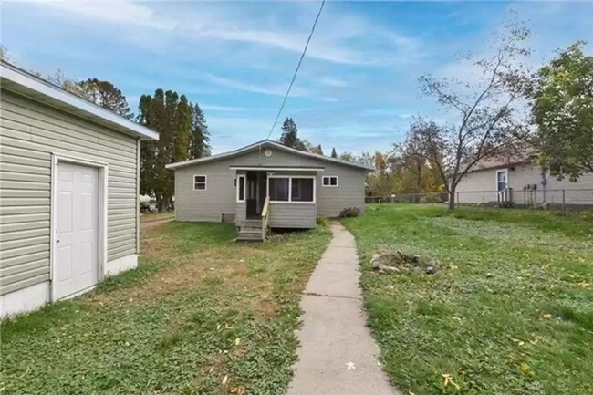 Building Photo - 3 Bedrooms, 1 Bathroom Single Family Home ...