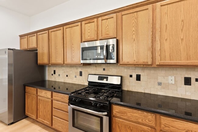 Building Photo - Anthem Country Club Beauty Single Story with Casita