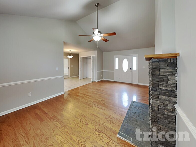 Building Photo - 4904 Valley Trail Ct