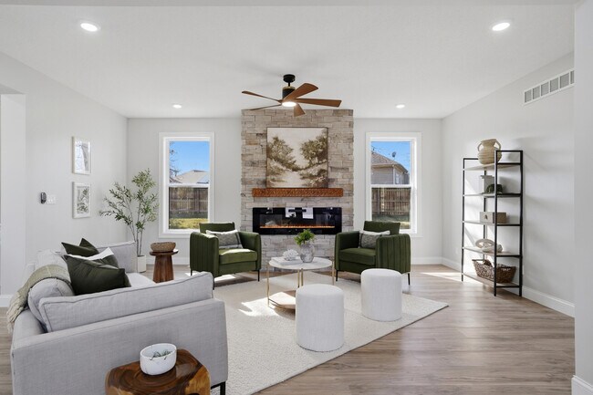 Building Photo - 4403 Glen Eagle Dr