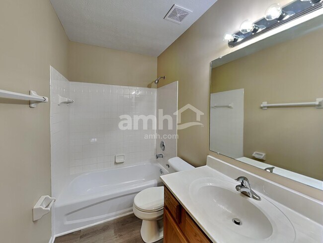 Building Photo - 545 Weeping Willow Ln