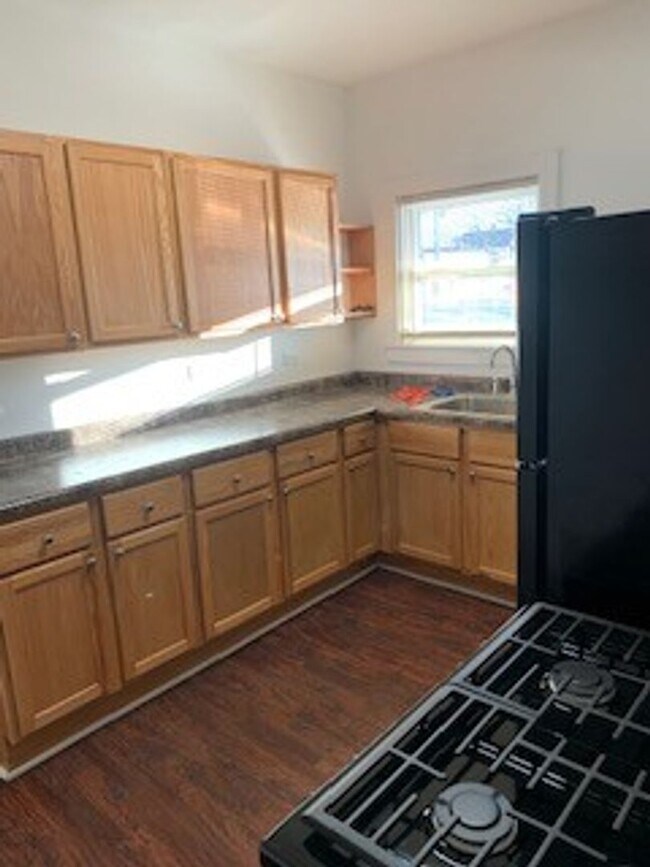 Building Photo - 535 S State St