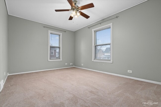 Building Photo - 217 Washburn St