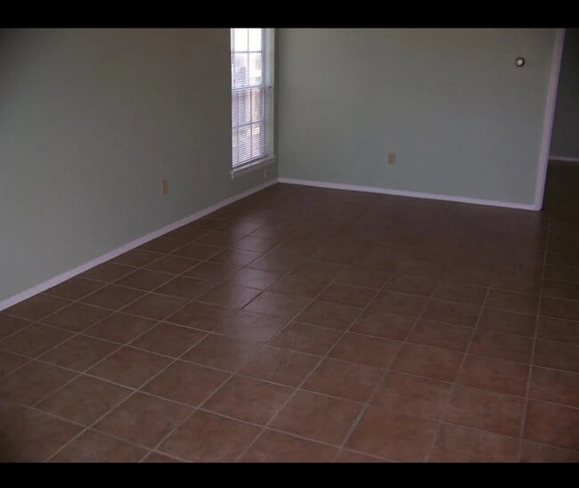 Building Photo - 7605 Woodstone Cove