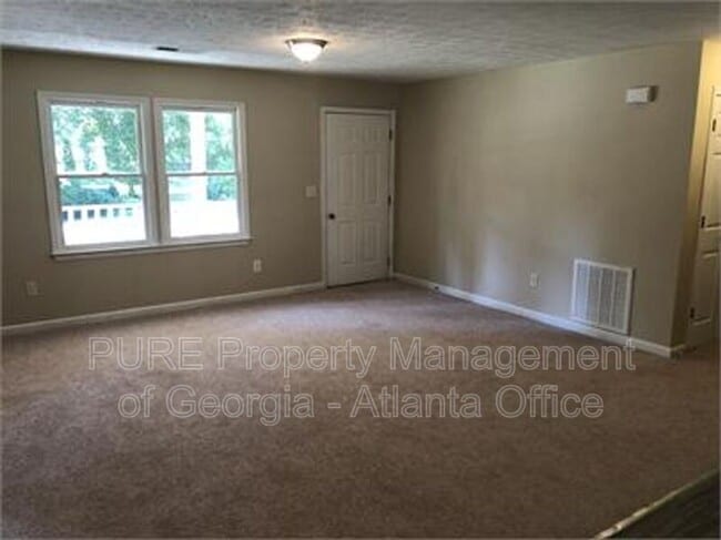 Building Photo - 55 Sunnybrook Dr