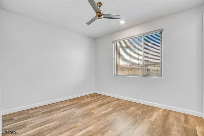 Building Photo - 318 Wind Poppy St