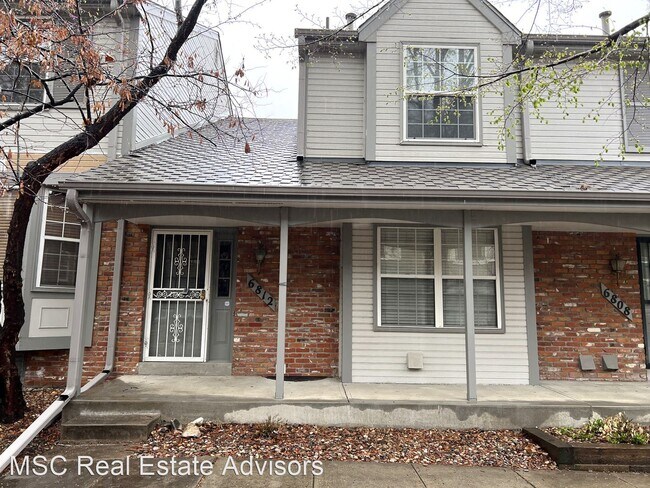 Building Photo - 2 br, 1.5 bath House - 6812 E Briarwood Dr