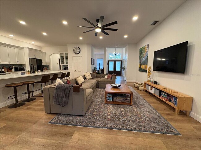 Building Photo - 10413 Canary Isle Dr