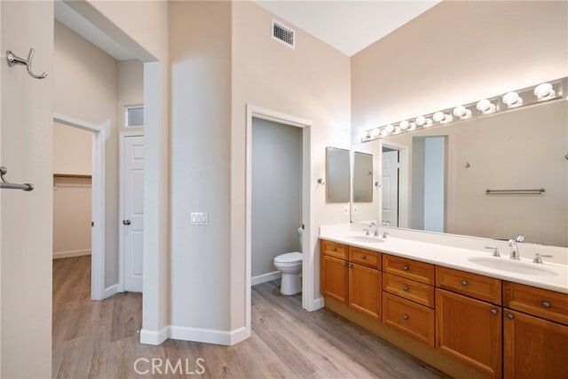 Building Photo - 3537 E Barrington Dr