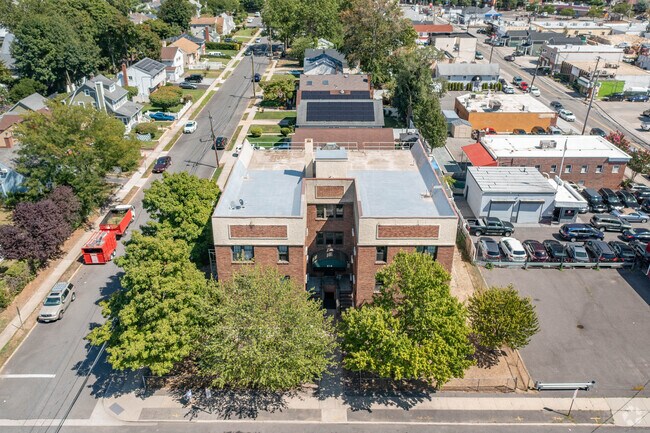 Aerial Photo - 214 Linden Ave