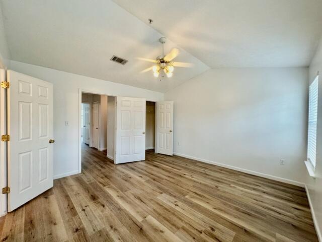 Building Photo - 209 Swaying Pine Ct