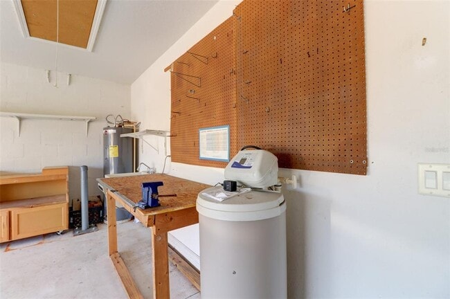 Building Photo - 210 Mystic Falls Dr