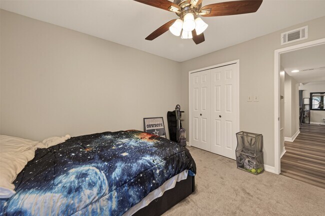Building Photo - 14555 Wunderlich Dr