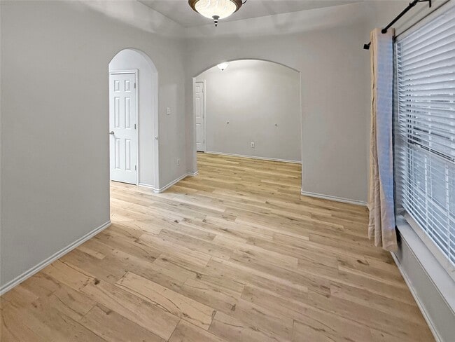 Building Photo - 15335 Sienna Oak Dr