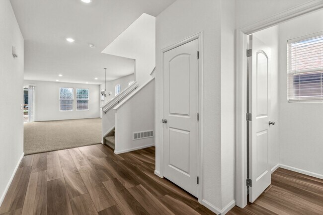 Building Photo - Beautiful 4 Bedroom Home in The Lakes at Centerra | 2,583 Sq. Ft.